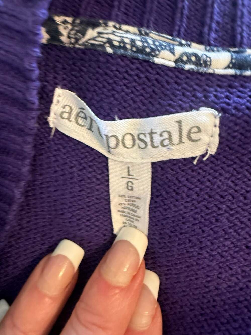 Aeropostale Purple V-Neck Cable Knit Sweater Size L - Picture 3 of 3